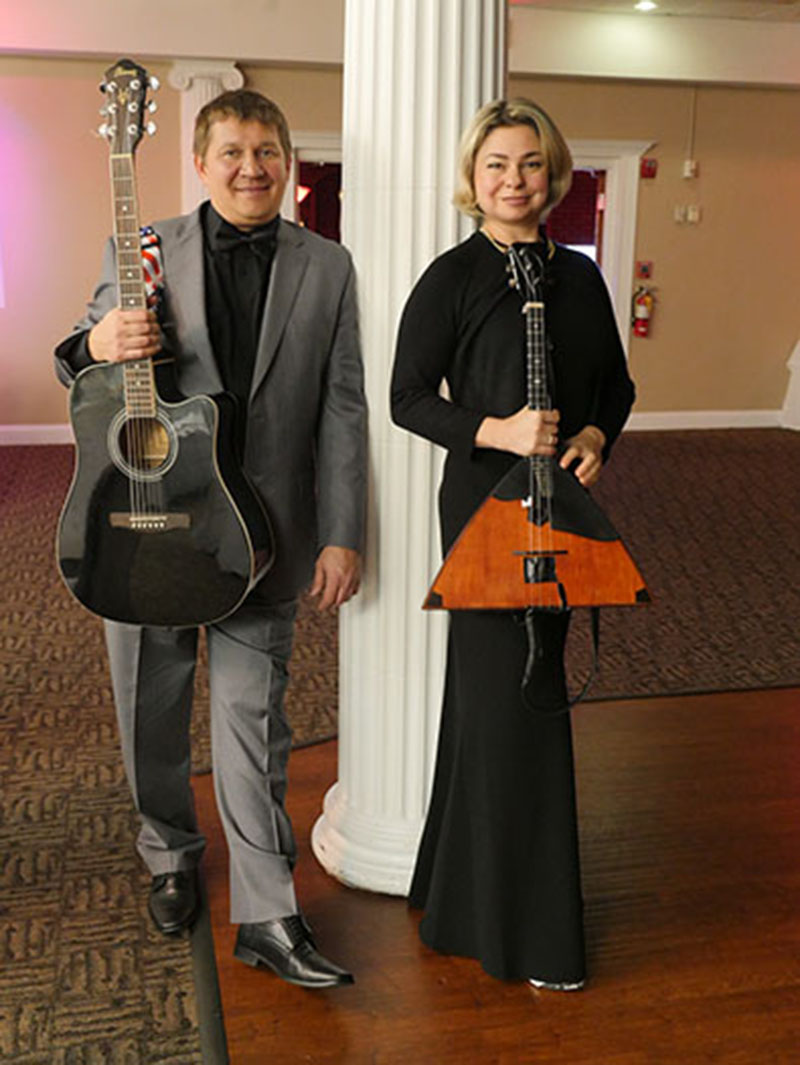 Barynya  Russian Music Duo, Balalaika, Garmoshka, Guitar, singers, Mikhail Smirnov, Elina Karokhina